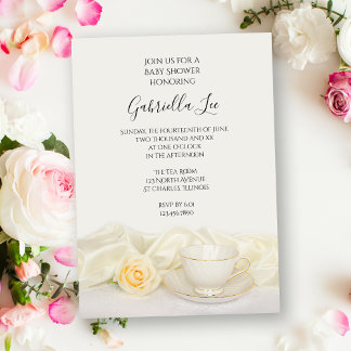 Invitación Té Cup con Baby Shower floral de rosa blanca