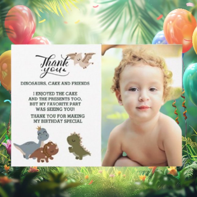 Invitación Te invitan a una celebración de cumpleaños de Dino (Join us for a Dino-Mite Birthday Celebration!)