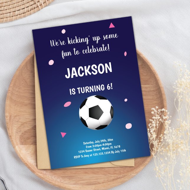 Invitación Tema del Fiesta deportivo de Guay (Blue Dark Soccer Birthday Invitations)