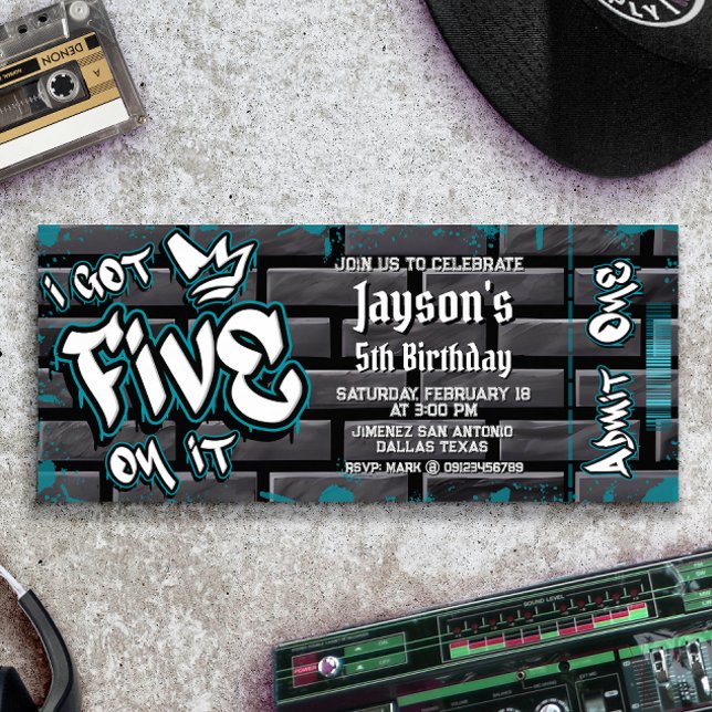 Invitación Tengo cinco en eso - boleto de quinto cumpleaños (I Got Five on it - Boy 5th Birthday Ticket Invitation)