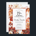Invitación Terracotta Fall Flowers 19º cumpleaños sorpresa<br><div class="desc">Las elegantes flores de color naranja de terracota crean un audaz marco floral en esta invitación de cumpleaños floral de otoño. Un sencillo guión le da un aire moderno.</div>