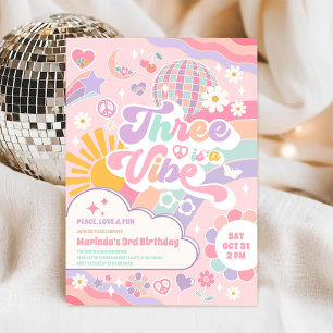 Invitación Three Is A Vibe Nube Arcoíris Sol Cumpleaños 3