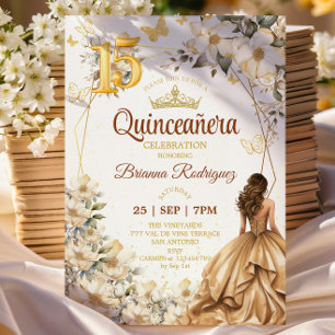 Invitación Tiara Dorada Floral Beige Quinceañera