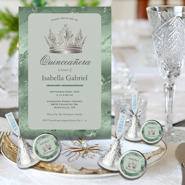 Invitación Tiara metálica verde salvia Elegante Quinceañera (Subido por el creador)