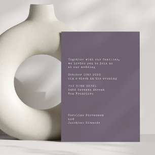 Invitación Tipografía de máquina de escribir Minimal Plum Pur