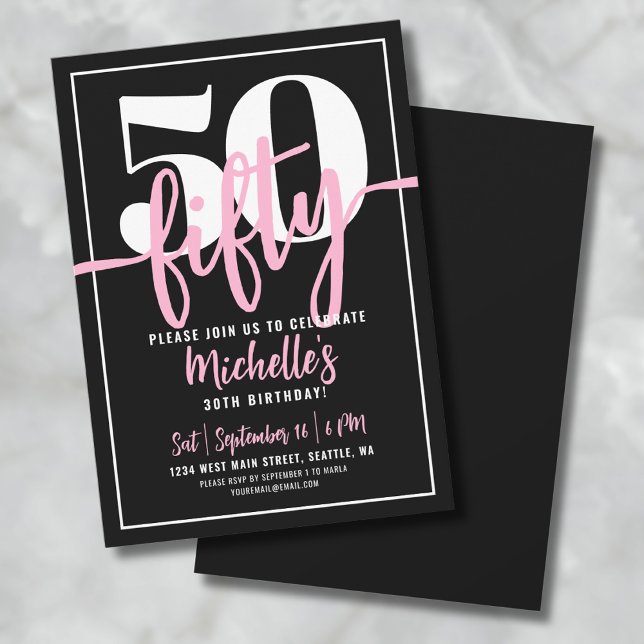 Invitación Tipografía Negrita Rosa Moderno Cumpleaños 50 (Fifty Modern Black 50th Birthday Party Invitation)
