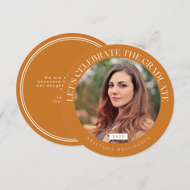 Invitación Tipografía ocre redonda 2022 Graduación de fotos (Anverso / Reverso)