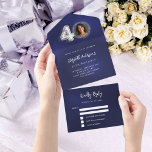 Invitación Todo En Uno 40.º cumpleaños foto de plata azul marino rsvp<br><div class="desc">Un fondo azul marino. El color azul es desigual. Personalice y agregue una foto,  nombre,  detalles del fiesta,  fecha RSVP,  dirección de retorno y nombre. El número 40 está escrito con un tipo de letra en globo en plata falsa.</div>