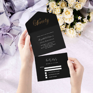 Invitación Todo En Uno 90 cumpleaños guión de oro negro rsvp