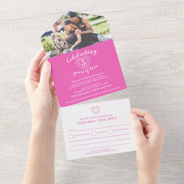 Invitación Todo En Uno Aniversario de bodas de turmalina rosa del 5to RSV (desgarro)