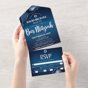 Invitación Todo En Uno Bar Mitzvah Navy Blue Ombre Agate Script Moderno