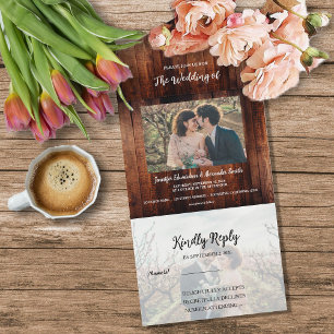 Invitación Todo En Uno Boda campestre de madera rústica de granero foto