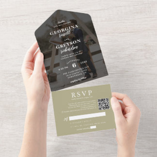 Invitación Todo En Uno Boda de código QR de la foto de Sage Green RSVP
