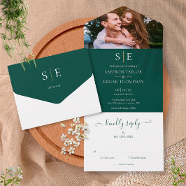 Invitación Todo En Uno Boda de Foto Monograma Verde Esmeralda y Dorado