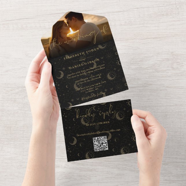 Invitación Todo En Uno Boda de Foto Negra y Dorada Celestial (desgarro)