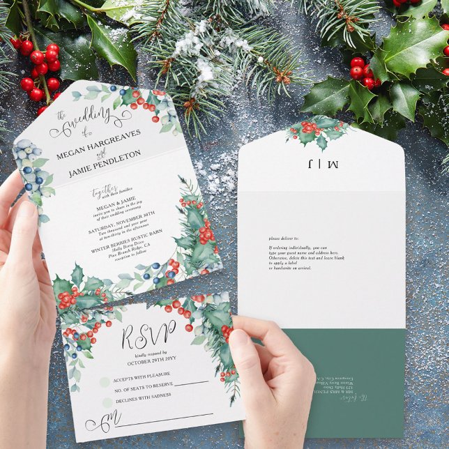 Invitación Todo En Uno Boda de Invierno: Fresas y fresas (All in One Christmas Wedding Invitation with holly berries and tear off RSVP)