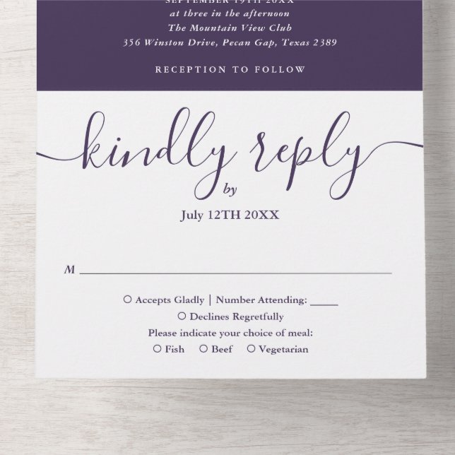 Invitación Todo En Uno Boda de Monograma Púrpura Escritura Moderna (Fondo interior)