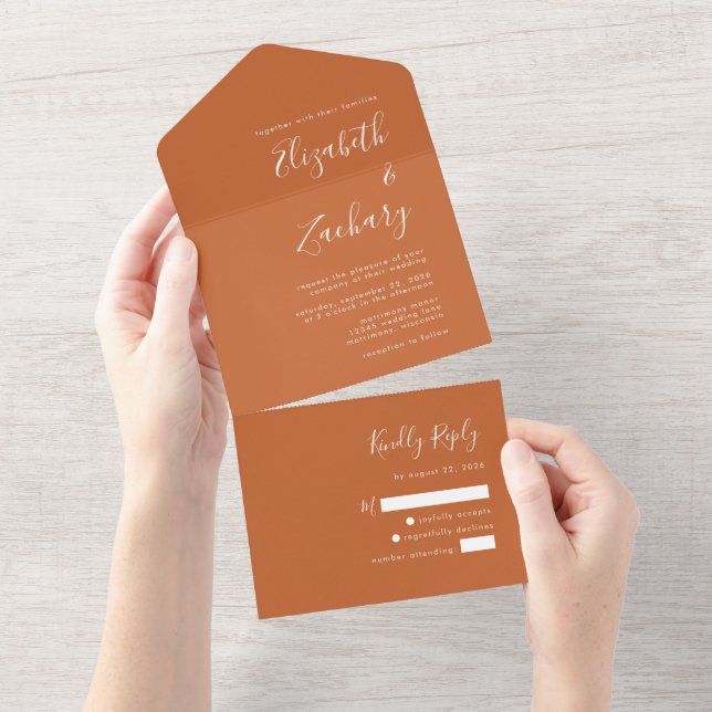 Invitación Todo En Uno Boda de Naranja de guión quemado moderno (desgarro)
