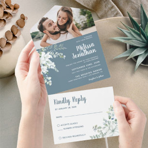 Invitación Todo En Uno Boda de primavera de foto gris de flor blanca romá