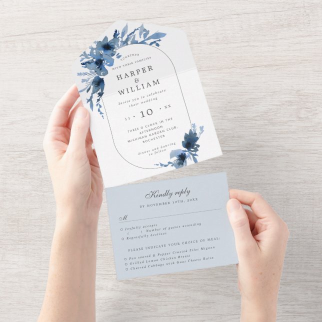 Invitación Todo En Uno Boda de tres pliegues de envoltura floral azul acu (desgarro)