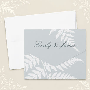 Invitación Todo En Uno Boda elegante de helecho blanco azul polvoriento