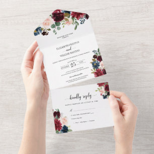 Invitación Todo En Uno Boda Flor de Borgoña Follaje Verde con RSVP