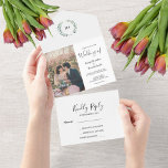 Invitación Todo En Uno Boda fotográfico de hojas de acuarela rústicas<br><div class="desc">Elegante monogramado acuarela botánica invitación a boda y tarjeta RSVP en uno. Para la primavera,  el verano,  el otoño o la boda de invierno. Puede agregar fácilmente su propia foto para personalizarla y agregar su propio texto.</div>