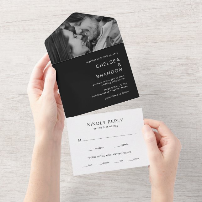 Invitación Todo En Uno Boda Moderna Chelsea en Negro (desgarro)