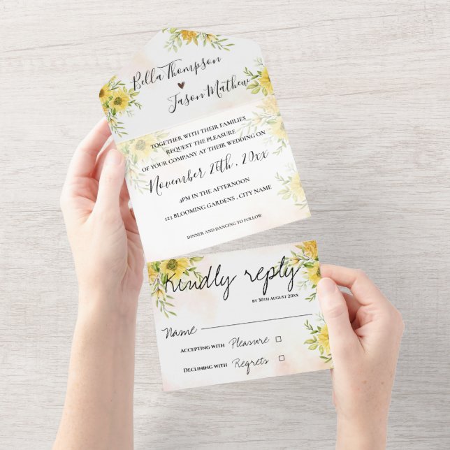 Invitación Todo En Uno Boda Monograma brillante amarillo ocaso (desgarro)