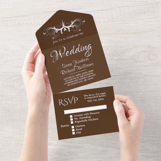 Invitación Todo En Uno Chocolate de moda y Tri blanco con Rsvp (desgarro)
