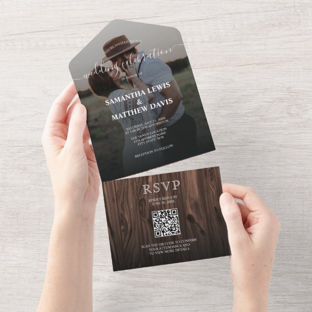Invitación Todo En Uno Código QR de Boda al Aire Libre de Madera Rústica  (desgarro)