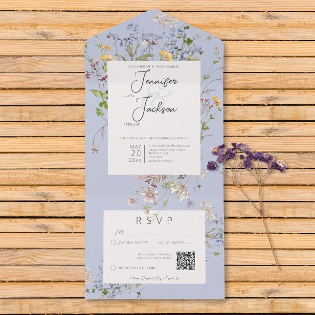 Invitación Todo En Uno Código QR Delicado Boho Wildflowers Periwinkle (Delicate Boho Wildflowers Periwinkle QR Code All In One Invitation)