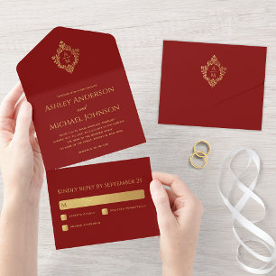 Invitación Todo En Uno Cresta Monograma Elegante de Boda Falso Oro Burdeo