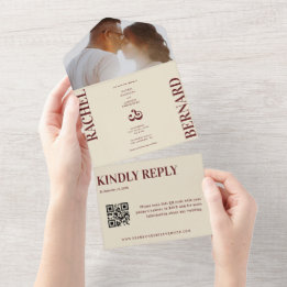 Invitación Todo En Uno Deep Red & Ivory Typography QR Code Wedding  