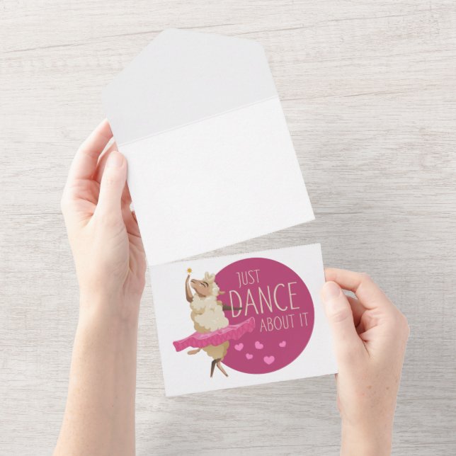 Invitación Todo En Uno Divertido mensaje de oveja - Solamente baile acerc (desgarro)