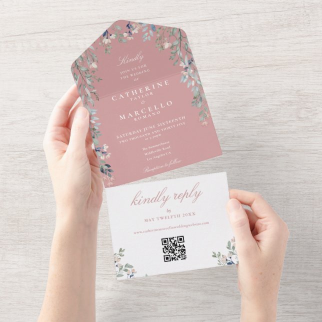 Invitación Todo En Uno Dusty Rosa Floral Greeneration QR Code Boda (desgarro)