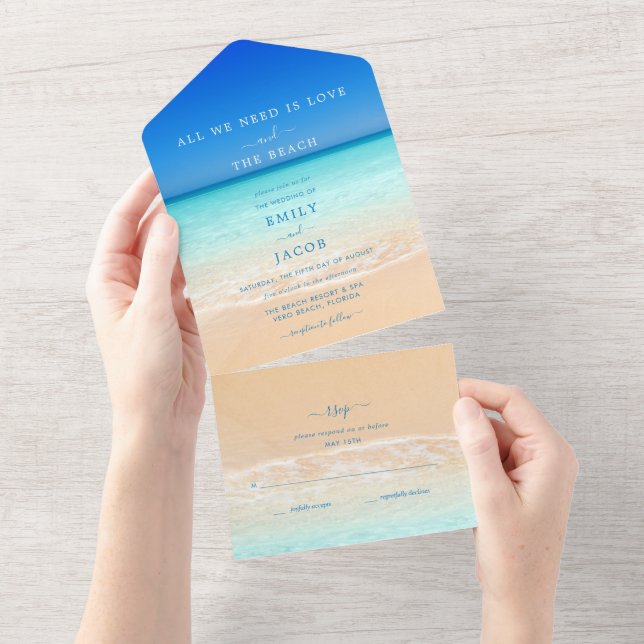Invitación Todo En Uno El amor y la boda de playa RSVP (desgarro)