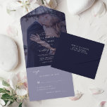 Invitación Todo En Uno Elegante boda blanco de la marina fotográfica mini<br><div class="desc">Moderna y simple foto de tipografía azul marino y blanca a medianoche se superpone todo en un sello boda y envía una invitación con la plantilla RSVP desgarradora con un elegante guión de caligrafía mínima de moda. Fácil de personalizar con la imagen de compromiso y los detalles en ambos lados!...</div>
