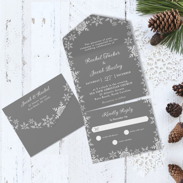 Invitación Todo En Uno Elegante Boda de Navidades Gris Plateado con copos (Subido por el creador)