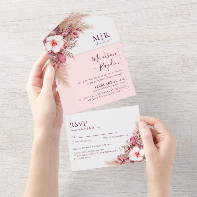 Invitación Todo En Uno Elegante Boda floral rosa suave borgoña (desgarro)