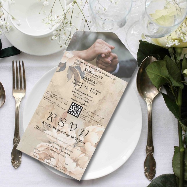 Invitación Todo En Uno Elegante Crema Blanca Peony Floral QR Code Photo (Subido por el creador)