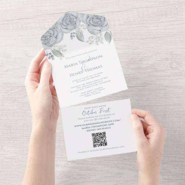Invitación Todo En Uno Elegante Dusty Azul Floral QR Código Boda presupue (desgarro)