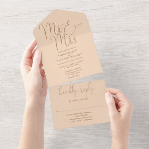 Invitación Todo En Uno Elegante guión de Sr. y Sra. Boda de melocotón sua