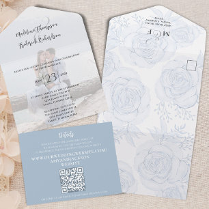 Invitación Todo En Uno Elegante QR Code Floral RSVP Online Dusty Azul