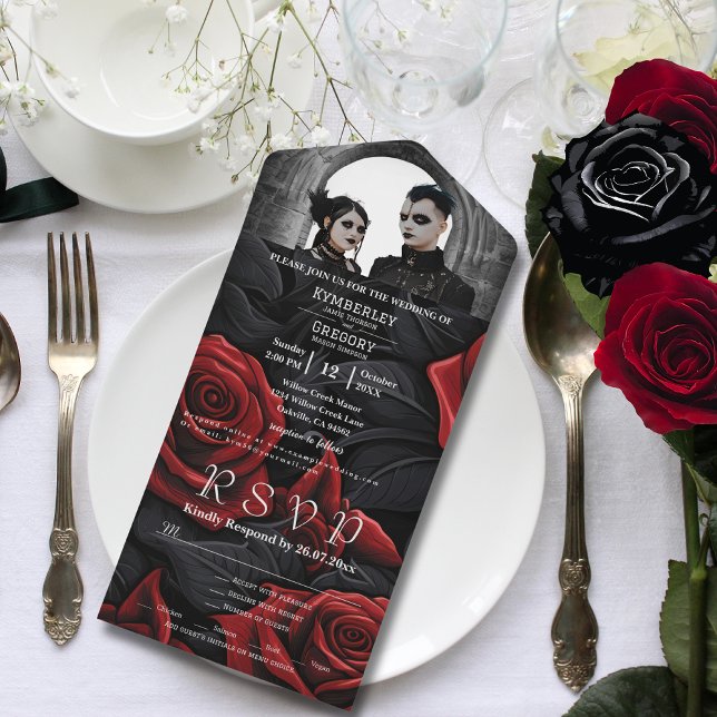 Invitación Todo En Uno Elegante Rosa gótico rojo oscuro en foto negra (Subido por el creador)