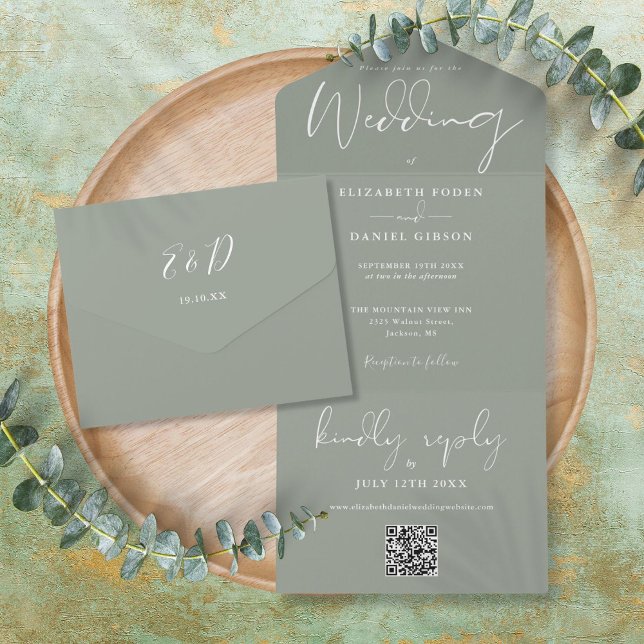 Invitación Todo En Uno Elegante Sage Green Código QR Monograma Boda (Elegant Sage Green QR Code Monogram Wedding All In One Invitation)