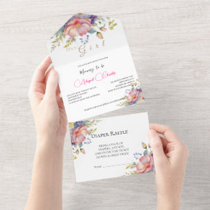 Invitación Todo En Uno Es una floral de color rosa chica en una sola invi