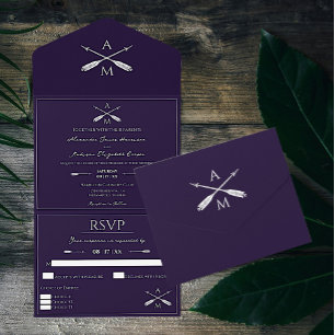 Invitación Todo En Uno Flechas y monogramas Boda   Púrpura