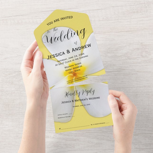 Invitación Todo En Uno Floral tropical, Plumeria blanca en amarillo, Boda (desgarro)