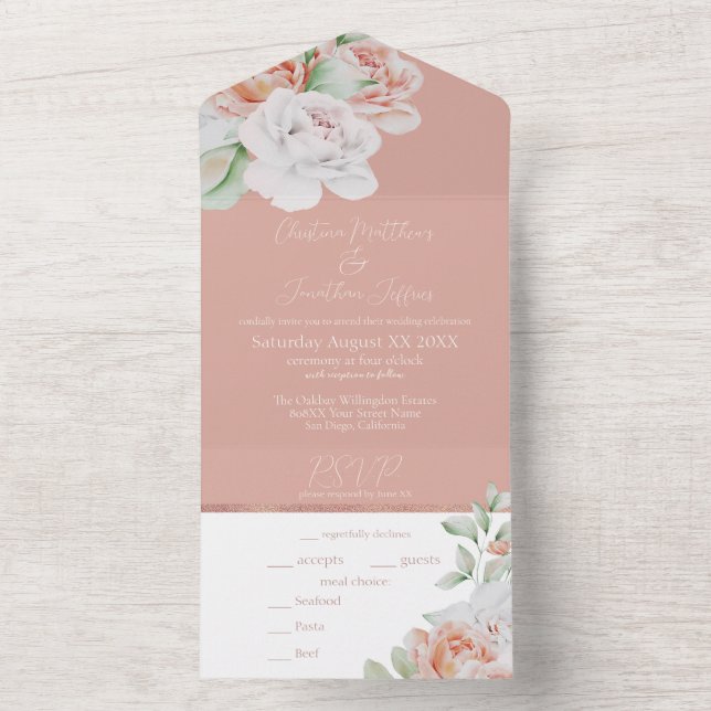 Invitación Todo En Uno Flores románticas de melocotón y blanco (Interior)